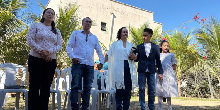 “Jesus Cristo Me Visitou”: Ex-prefeita Maria Lucinéia Celebra 11 Anos de Encontro Que Mudou Sua Vida
