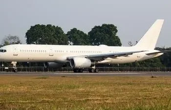 Avião misterioso dos EUA pousou com autorização da Defesa, diz aeroporto