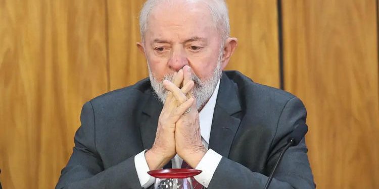 Lula estaria em “pânico” com o caso do Banco Master que ameaça explodir seu governo