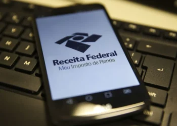 Imposto de Renda 2026: Receita paga 2º lote de restituição nesta terça