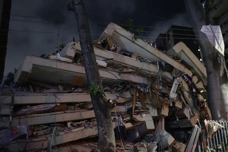 Terremotos na Venezuela: Agência dos EUA estima de 10 mil a 100 mil mortos