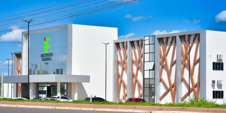 Inscrições para curso de espanhol do Ifac com 25 vagas seguem até 27 de julho