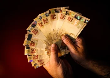 Receita libera pagamento do 3º lote de restituição do Imposto de Renda