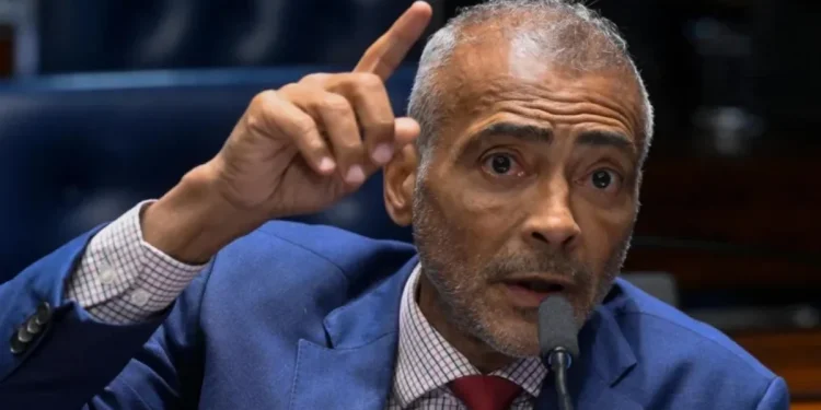 Romário: “Tem gente querendo confundir as pessoas, mas comigo o papo é reto”