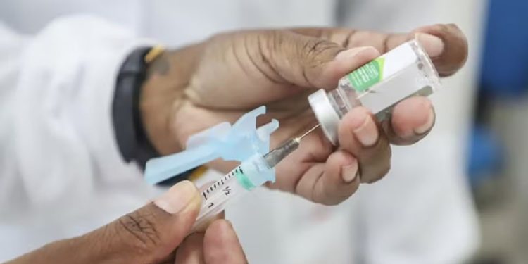 Campanha de imunização deve aplicar mais de 200 doses de vacinas em moradores no Acre