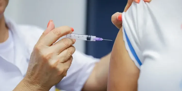 Acre registra 13 casos de meningite e uma morte em 2026