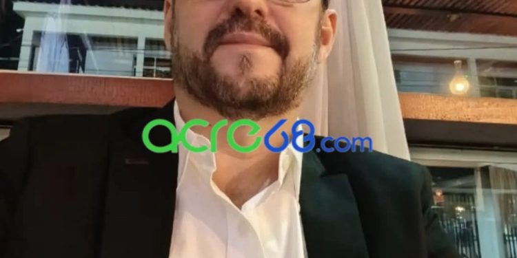 Músico Sandro Roberto Angelim de Oliveira morre aos 53 anos em Rio Branco Músico Sandro Roberto Angelim de Oliveira morre aos 53 anos em Rio Branco