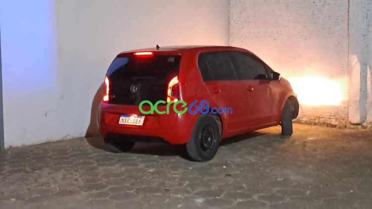 Polícia prende homem com mais de 1 kg de skunk ocultado em veículo no bairro Esperança, em Rio Branco