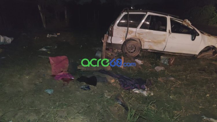 Grave capotamento na AC-10 deixa duas pessoas feridas e cinco com escoriações em Rio Branco