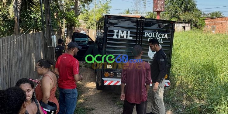 Corpo com marcas de tortura e tiros na cabeça é retirado do Rio Acre em Rio Branco
