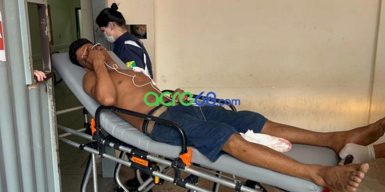 Homem sofre perfuração no pulmão após ser esfaqueado por amigo em Rio Branco