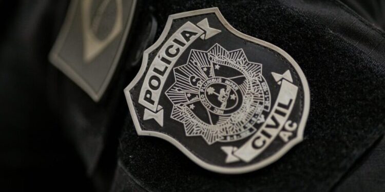 Polícia Civil prende homem em flagrante por loteamento clandestino e destruição de mata ciliar em Epitaciolândia