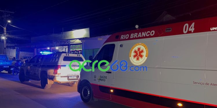 Homem com deficiência é espancado por vizinho com barra de ferro Homem com deficiência é espancado por vizinho com barra de ferro