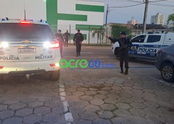 ​Força Tática cumpre mandado de prisão e apreende skunk durante operação policial no bairro Ilson Ribeiro, em Rio Branco