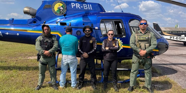 Polícia Civil e Ciopaer resgatam criança de 11 anos que se escondia em mata após suposta perseguição do pai em Tarauacá