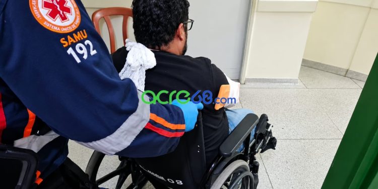 Acidente com Motociclista: Entregador Sofre Lesão no Cotovelo ao Desviar de Cachorro no Conjunto Esperança