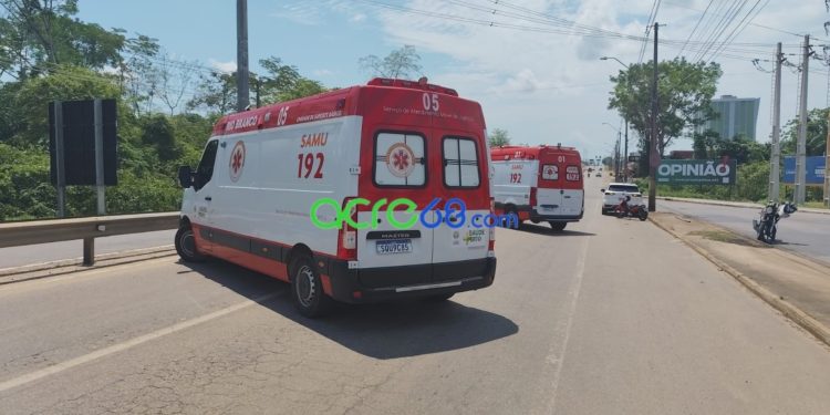 Grave acidente na BR-364: Motociclista sofre traumatismo craniano após queda em Rio Branco Grave acidente na BR-364: Motociclista sofre traumatismo craniano após queda em Rio Branco