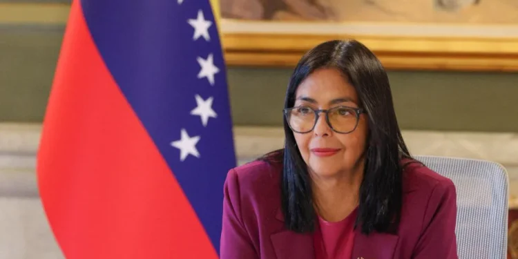 Venezuela assina contratos de petróleo com os EUA; acordo tem incertezas