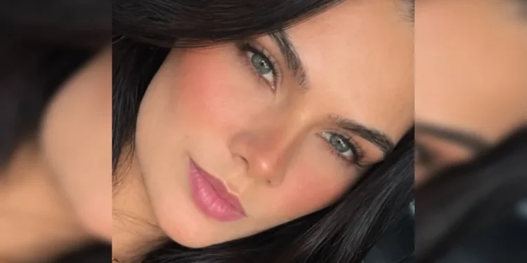 Mulher de 26 anos morre e bebê fica ferida após carro bater em árvore