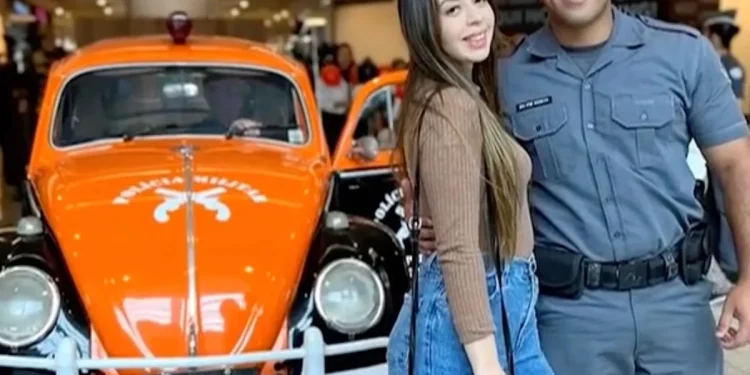 Mulher de PM é achada morta com tiro e arma do marido sob o corpo