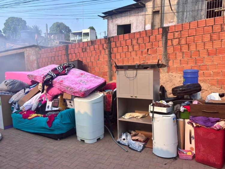 Incêndio de grandes proporções destrói mercado em Rio Branco