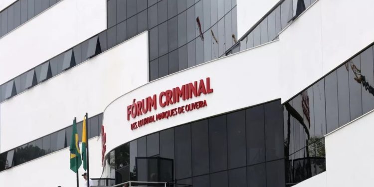 Mulher é condenada a mais de 25 anos de prisão por mandar matar adolescente no Acre em 2019 Mulher é condenada a mais de 25 anos de prisão por mandar matar adolescente no Acre em 2019