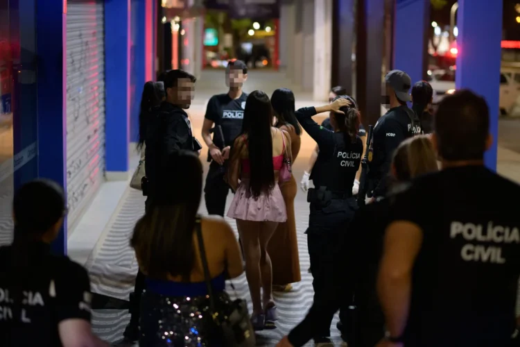Fim da “xerecada”: Polícia Civil do DF fecha 3º bordel na Asa Norte. Veja vídeo
