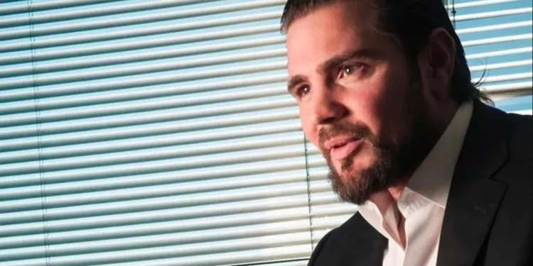 PF entrega íntegra do celular de Daniel Vorcaro a Fux e Mendonça