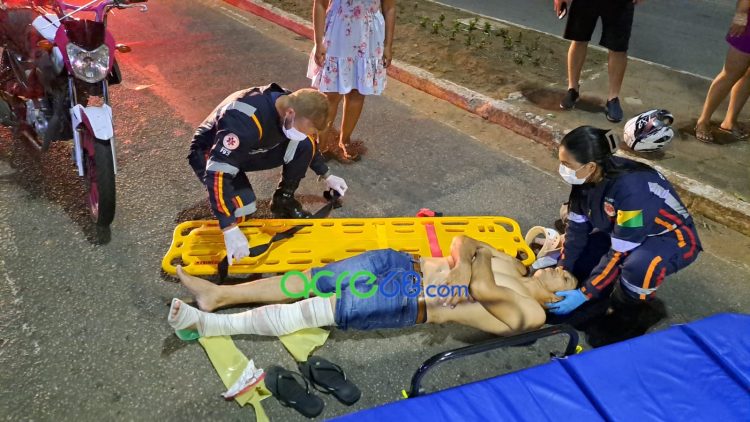 Pedestre é atropelado por moto ao tentar atravessar avenida no Conjunto Procon