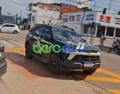 ​Mulher é esfaqueada e socorrida em Rio Branco; polícia investiga caso de violência doméstica no Polo Benfica