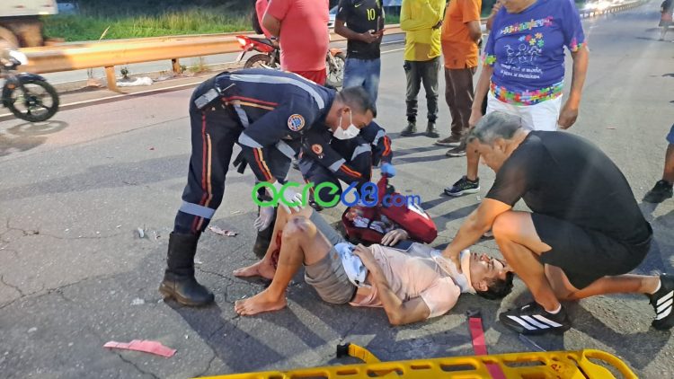 Colisão em frente à sede da PF deixa ciclista com fratura exposta na Via Verde