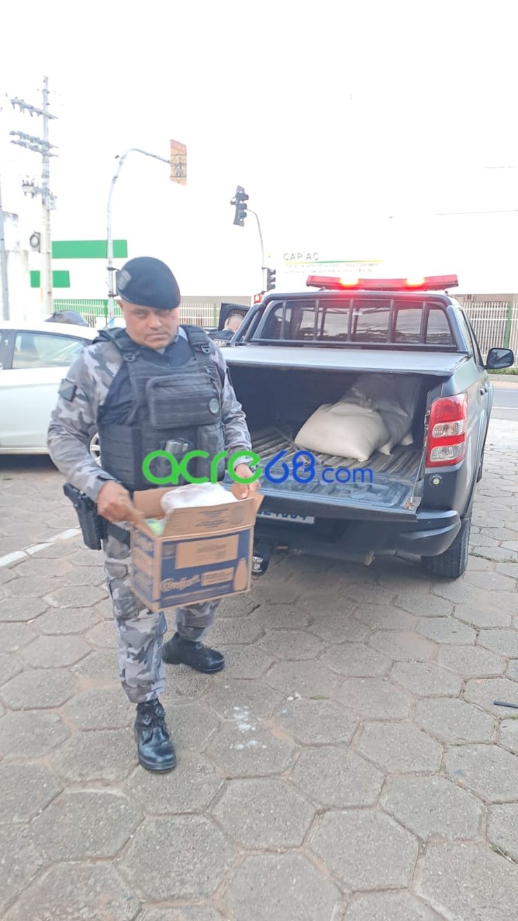 Com apoio do cão farejador Pantro, BOPE intercepta mais de 7 kg de skank em transportadora da Capital