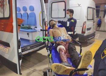 Tentativa de furto em estacionamento de supermercado acaba com suspeito esfaqueado pela própria arma na Capital
