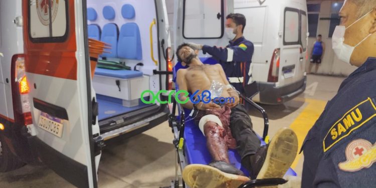 Tentativa de furto em estacionamento de supermercado acaba com suspeito esfaqueado pela própria arma na Capital