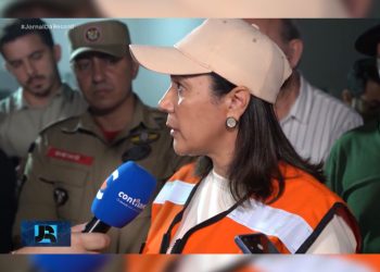 TRE do Acre investiga suspeita de uso de diploma universitário falso pela governadora Mailza Assis