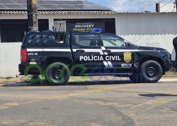 Motociclista fica ferido em colisão com viatura da Polícia Civil em cruzamento de Rio Branco