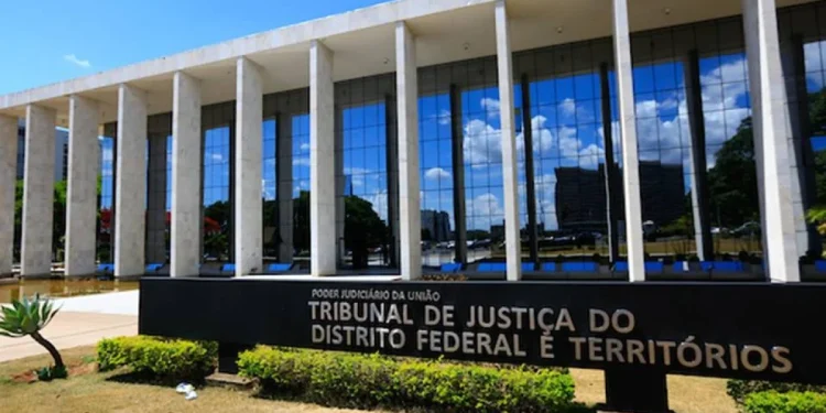 Justiça do DF bloqueia R$ 98 mil de plataforma de apostas após fim das bets Justiça do DF bloqueia R$ 98 mil de plataforma de apostas após fim das bets