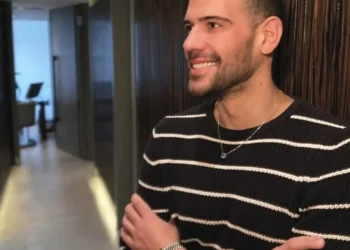 Médico paulista morre na rua após sair correndo de motel