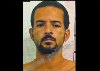 Homem de 45 anos é morto a tiros após dupla armar “casinha”