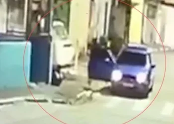 Tiros em Kombi: imagens mostram ataque contra família que deixou pai morto. Veja vídeo