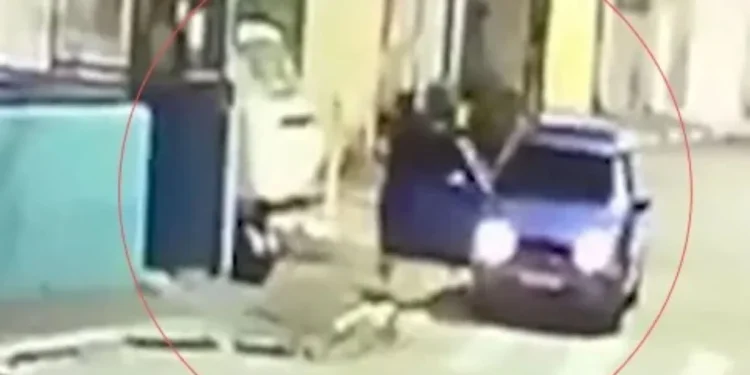Tiros em Kombi: imagens mostram ataque contra família que deixou pai morto. Veja vídeo