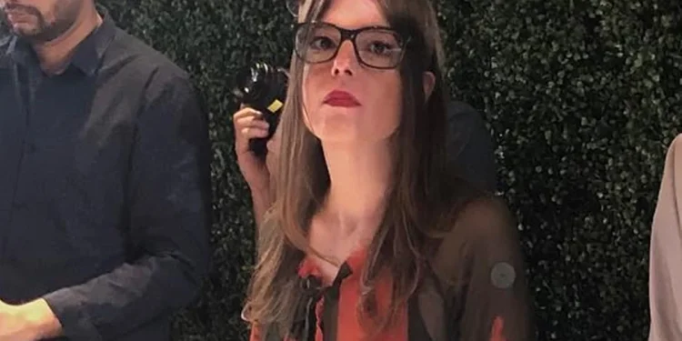 Morre Camila Kfouri, filha do jornalista Juca Kfouri, aos 48 anos