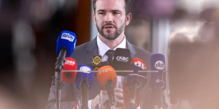 Previsão inicial de renegociação no Desenrola 3.0 é de R$ 90 bilhões