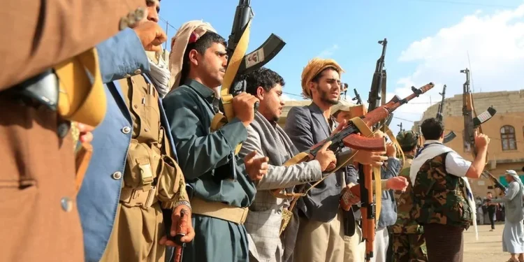 Funcionário do governo dos EUA é preso por ligação com os Houthis do Iêmen Funcionário do governo dos EUA é preso por ligação com os Houthis do Iêmen