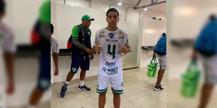 Jovem morre de apendicite após 3 idas a hospital; família alega negligência