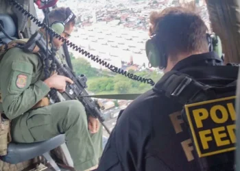 Terceirizados do Aeroporto de Guarulhos são alvo de operação contra tráfico. Veja vídeo