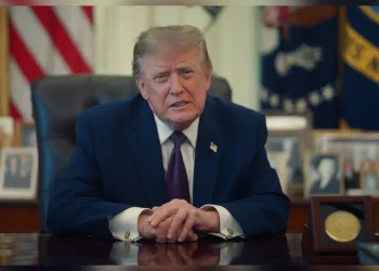 Trump confunde Brasil com Índia ao elogiar apuração por urnas eletrônicas