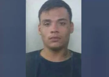 Vizinho suspeito de matar casal em Ceilândia se entrega à polícia